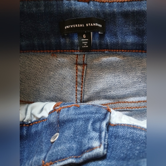 Universal Standard Blue Stretch SLIMMING Skinny Jeans--6 - Picture 4 of 10